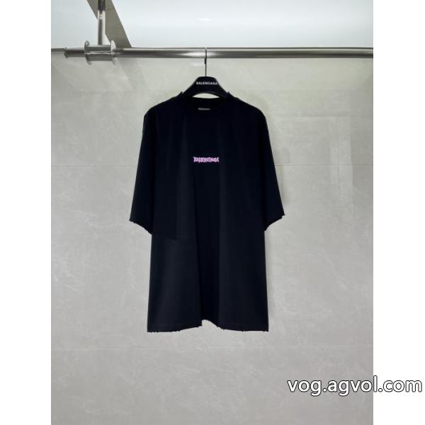 バレンシアガ肌触りのいい   大好評 高級感のあるデザイン偽物 ブランド 販売Tシャツ.