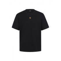 FENDI今季トレンドをうまく取り 超人気美品セール中 定番モデルTシャツ偽物 ブランド.