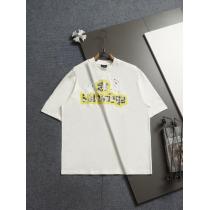 リラックススタイルが実現 着回し力が抜群 目を惹くアイテムTシャツバレンシアガコピー 商品 通販.