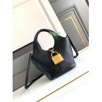 balenciagaブランド 偽物シーンで活躍する 大人の色味  26ss/大人気2026コレクションバッグ.