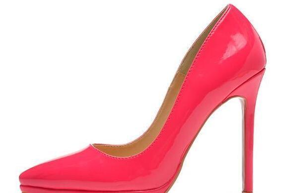 女らしさ引き立ているChristian Louboutinクリスチャンルブタン 大人クールなエレガントレディースパンプス.