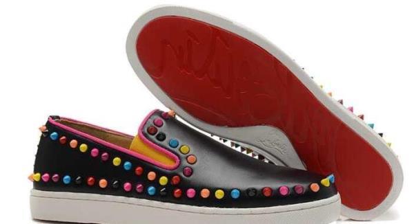 日本が誇るChristian Louboutinクリスチャンルブタン 独創的なデザインスニーカー.