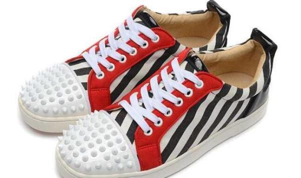 軽くておしゃれなChristian Louboutinクリスチャンルブタン 高い耐久性に溢れるスニーカー.