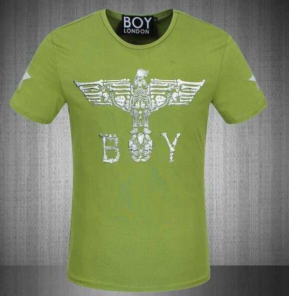 存在感を発揮するBOY LONDON ボーイロンドン　使い勝手の良い半袖Tシャツ.