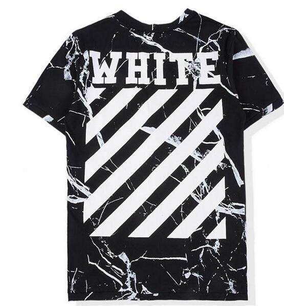 福田真琴さんオススメOff-Whiteオフホワイト Tシャツ コピー　重宝する丸ネックシャツ