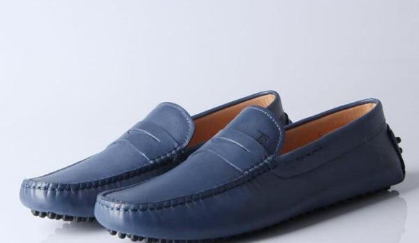 お手頃価格TOD'S　トッズ靴メンズ　清潔感抜群のシューズ