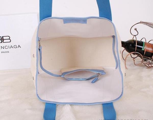 今季のトレンドBALENCIAGAバレンシアガ コピー 激安 流行のハンドバッグ