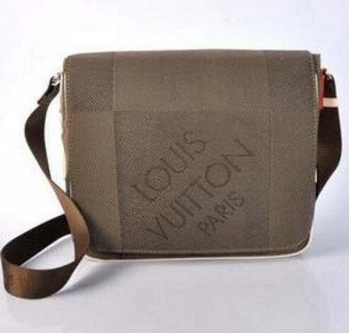 大活躍のLOUIS VUITTON　ヴィトン 偽物 通販　万能なバッグ