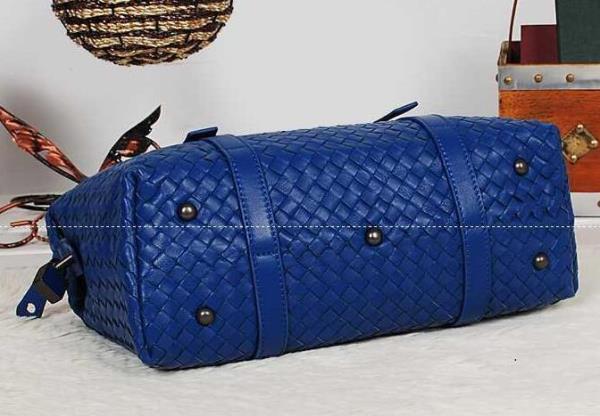 憧れの高級ブランドスーパー コピー ボッテガ　BOTTEGA VENETA 存在感が高いバッグ