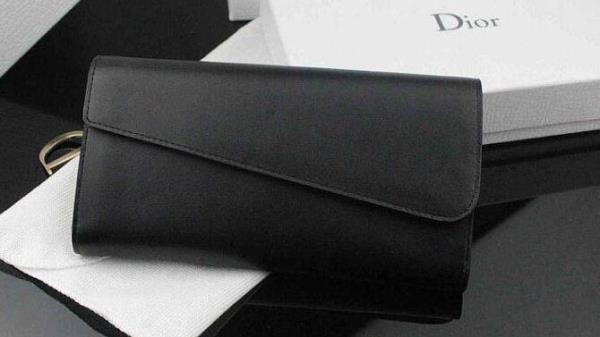 プレゼントにDIOR ディオール 偽物　限定販売の財布　ブラック