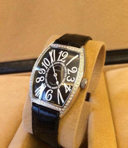 目を奪われるフランクミュラー FRANCK MULLER　 三次元曲線のトノーカーベックス ダイヤ  クロコレザー レディース 腕時計1752 QZ D RELIEF