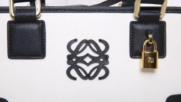 長く愛用するLOEWE ロエベバッグ新作　 最高級の手持ち&ショルダー掛け レディースバッグ