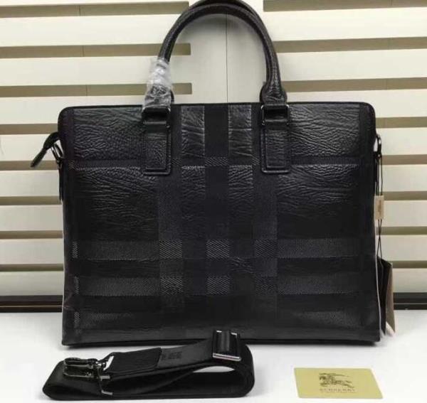限定品　バーバリー 偽物　BURBERRY 　汎用性が高い手持ち&ショルダー掛けバッグ