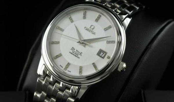 見た目が高評価　オメガ OMEGA デビル プレステージ レディース 424.10.33.20.05.001　高級感　腕時計
