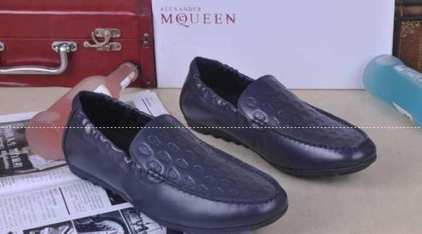 存在感抜群の ALEXANDER MCQUEEN  アレキサンダー マックイーン  美脚効果のシューズメンズブランド 靴