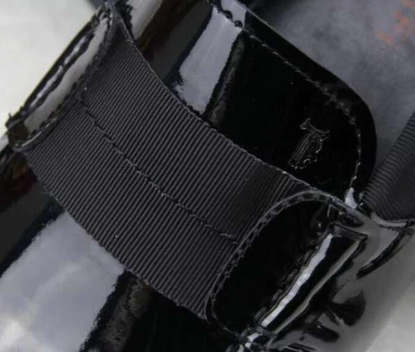  人気を誇る定番モデルトッズ TOD\S 　有名人に愛用できるシューズブランド 海外