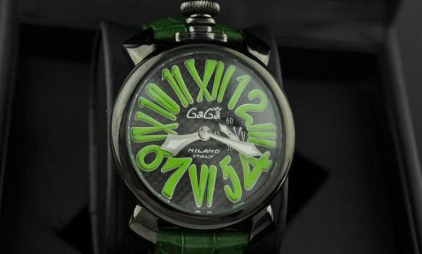 防水機能性あるガガミラノ GaGa MILANO  スリム46MM 手元で抜群のメンズ腕時計 5084.3
