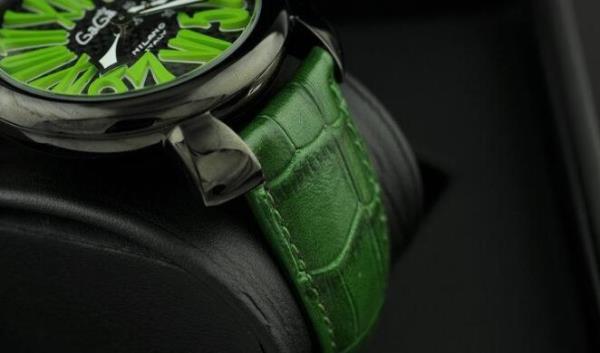 防水機能性あるガガミラノ GaGa MILANO  スリム46MM 手元で抜群のメンズ腕時計 5084.3