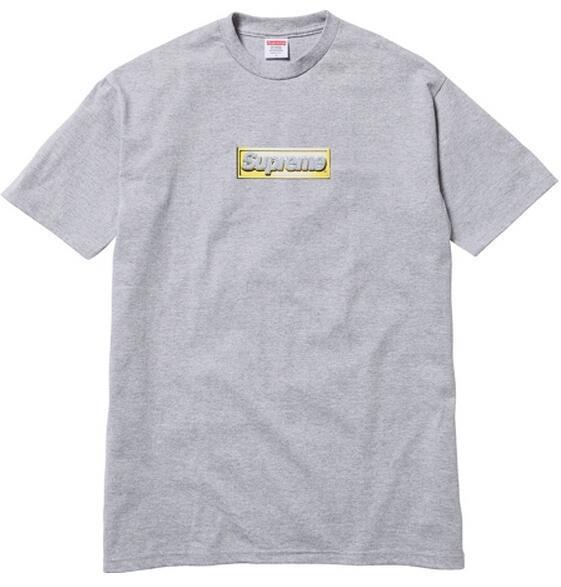 違和感がないシュプリーム　機能性とデザイン性のあるTシャツ　グレー.