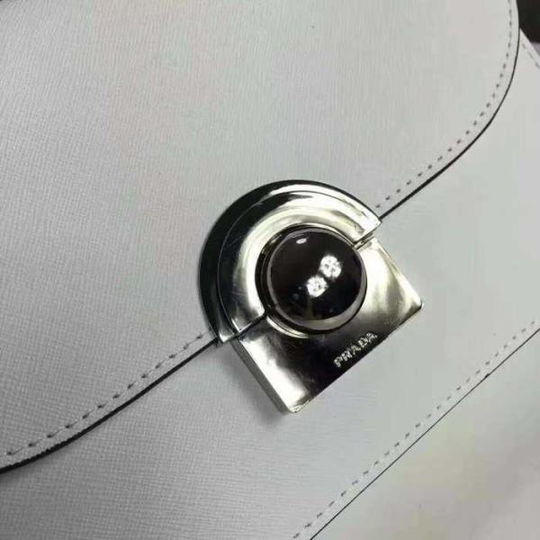 海外セレブ定番愛用プラダバッグレディースコピーPRADA2018SS人気限定商品ショルダーバッグコピー通販