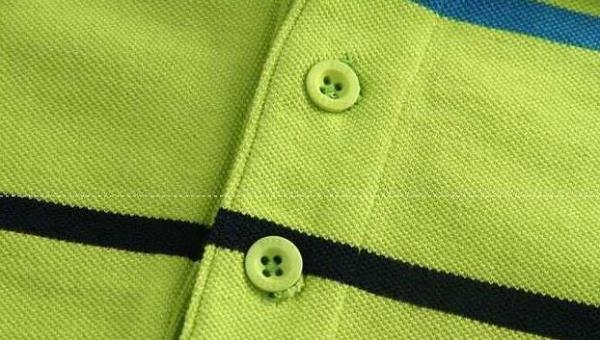存在感抜群な HUGO BOSS ヒューゴボス モダンな印象半袖 tシャツ 無地