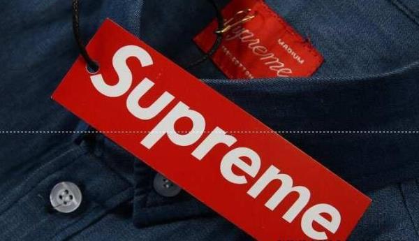 プレゼントに　トムブラウン THOM BROWNE 　上品な光沢のある長袖シャツ メンズ