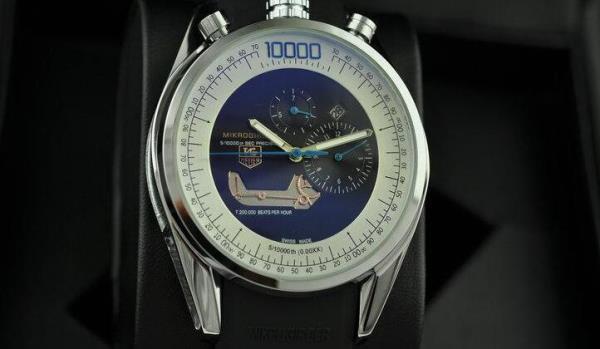 実用性も抜群タグホイヤー腕時計メンズ　TAG HEUER　 5針クロノグラフ　 43.55mm　飽きのこないメンズモデル