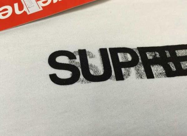 上品なコーデなシュプリーム 半袖 コピー SUPREME  お洒落なTシャツ
