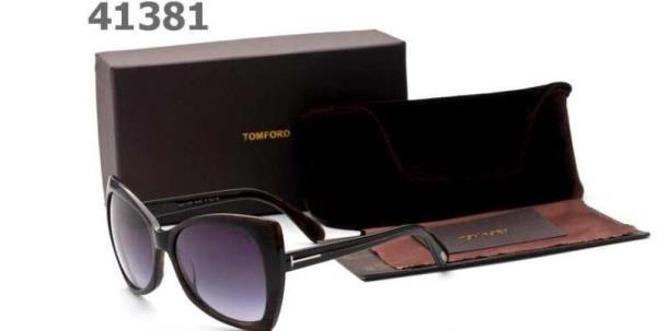 プレゼントに TOM FORD トムフォード 　低頃な価格　サングラス 人気