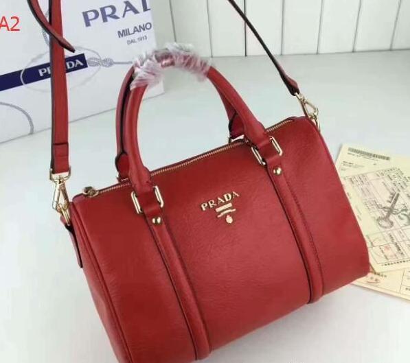 低頃な価格　プラダ コピー バッグ　PRADA 4色　女性を魅了し続ける逸品