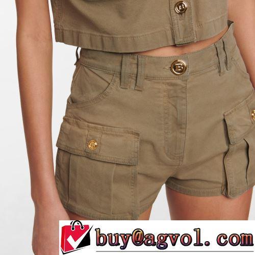 バルマンコピーブランド 海外セレブ定番愛用 ショートパンツ 絶妙なルーズ感 2022新作 重宝するアイテム