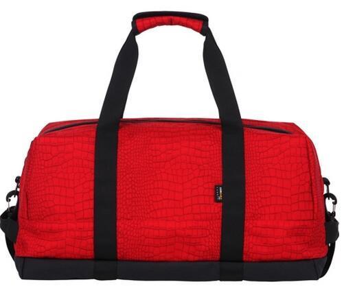 収納力の高いシュプリーム　CROC DUFFLE BAG RED クロックダッフルバッグ　　便利性あるバッグレッド.