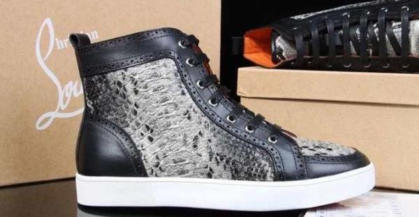 高品質　Christian Louboutinクリスチャンルブタン　安定感に溢れるスニーカー 2色可選.