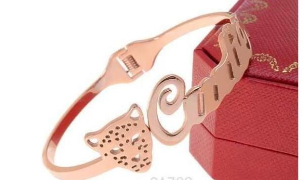 人気が爆発　CARTIER カルティエ スーパーコピー　上質上品なバングル .　