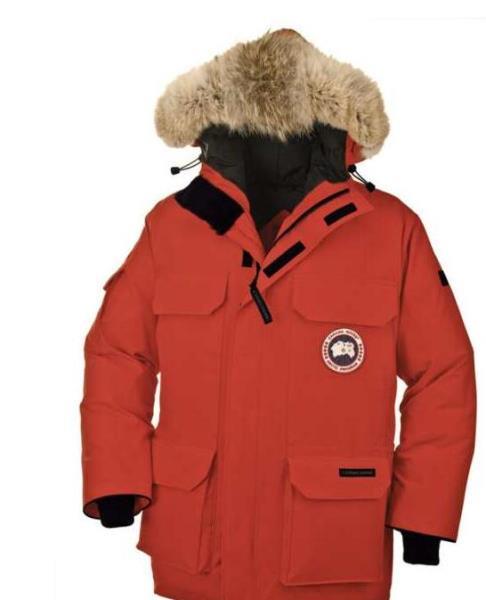 防寒性を誇るカナダグース コピーCanada Goose　暖かくて柔らかいダウンジャケット.   