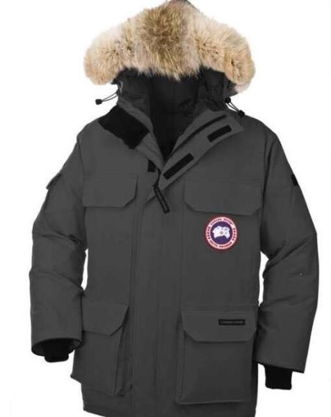 防寒性を誇るカナダグース コピーCanada Goose　暖かくて柔らかいダウンジャケット.   