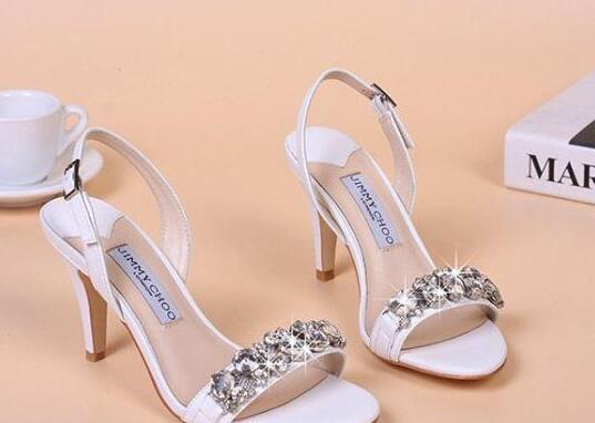 活躍が期待できるジミーチュウ コピー JIMMY CHOO 　エレガントなサンダル.