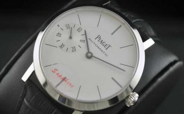 シンプルな機能美のPIAGET ピアジェ　風防性のある手巻き 機械式メンズ腕時計.