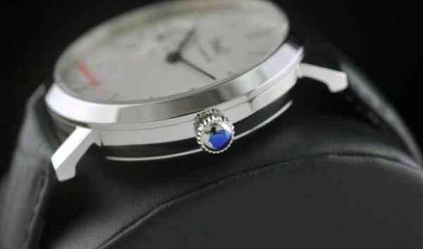 シンプルな機能美のPIAGET ピアジェ　風防性のある手巻き 機械式メンズ腕時計.
