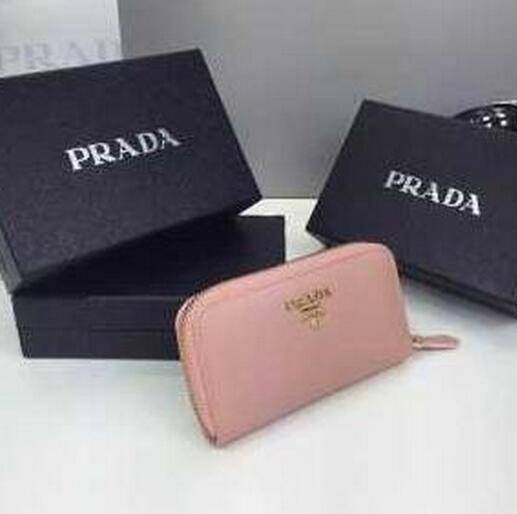 機能性に優れた　秋冬 prada プラダ 上質な素材でキーケース 4色可選 