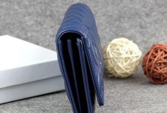 最高ランクコピー ブランド　水に強く、汚れにくい二つ折り小銭入れ 長財布　ウォレット.