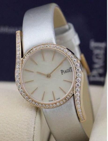 防水性能ある PIAGET ピアジェ　良い雰囲気を与えてくれる 腕時計.