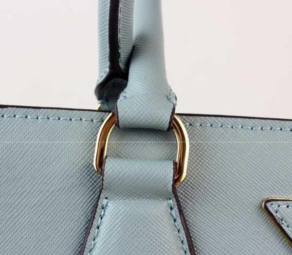 大人っぽい雰囲気を演出するPRADA プラダコピー　機能性を備えているレディースハンドバッグ.