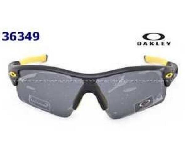 手頃な価格 OAKLEY オークリーコピー　 透け感のあるレンズサングラス.