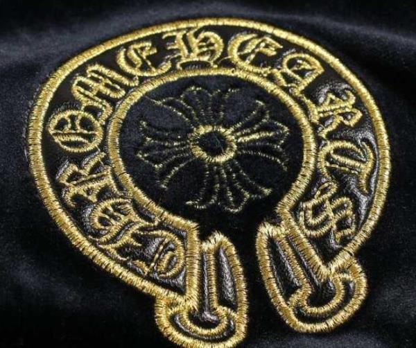 カジュアルライクなCHROME HEARTS クロムハーツコピー　オリジナルプリント お洒落に魅せるセットアップ上下 ベロア.
