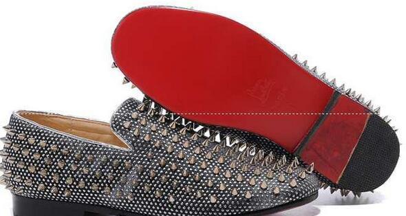 春夏にこそ履きたいChristian Louboutinクリスチャンルブタン　シンプルデザインのシューズ靴.