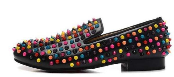 トレンド感を加えた Christian Louboutinクリスチャンルブタン スニーカー.