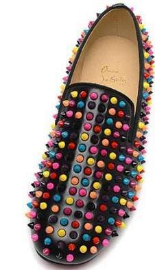 トレンド感を加えた Christian Louboutinクリスチャンルブタン スニーカー.