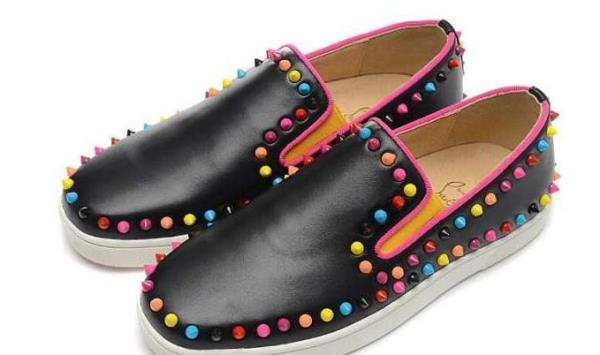 日本が誇るChristian Louboutinクリスチャンルブタン 独創的なデザインスニーカー.