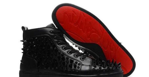 大人の上質スタイルChristian Louboutinクリスチャンルブタン人気が継続しているスニーカー.